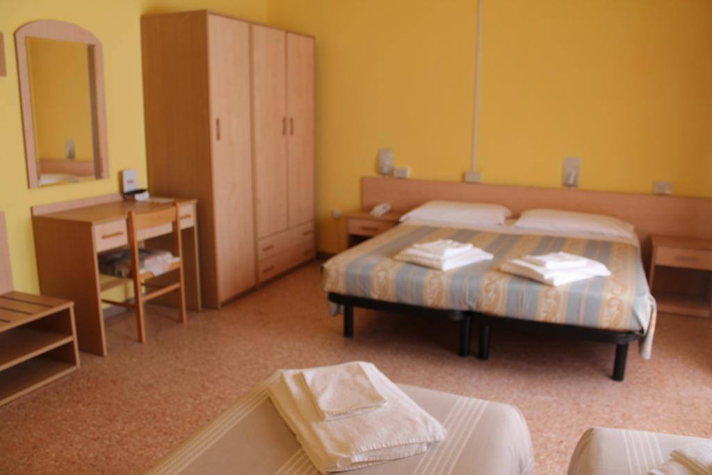 Hotel Ninfea Cervia Exterior foto